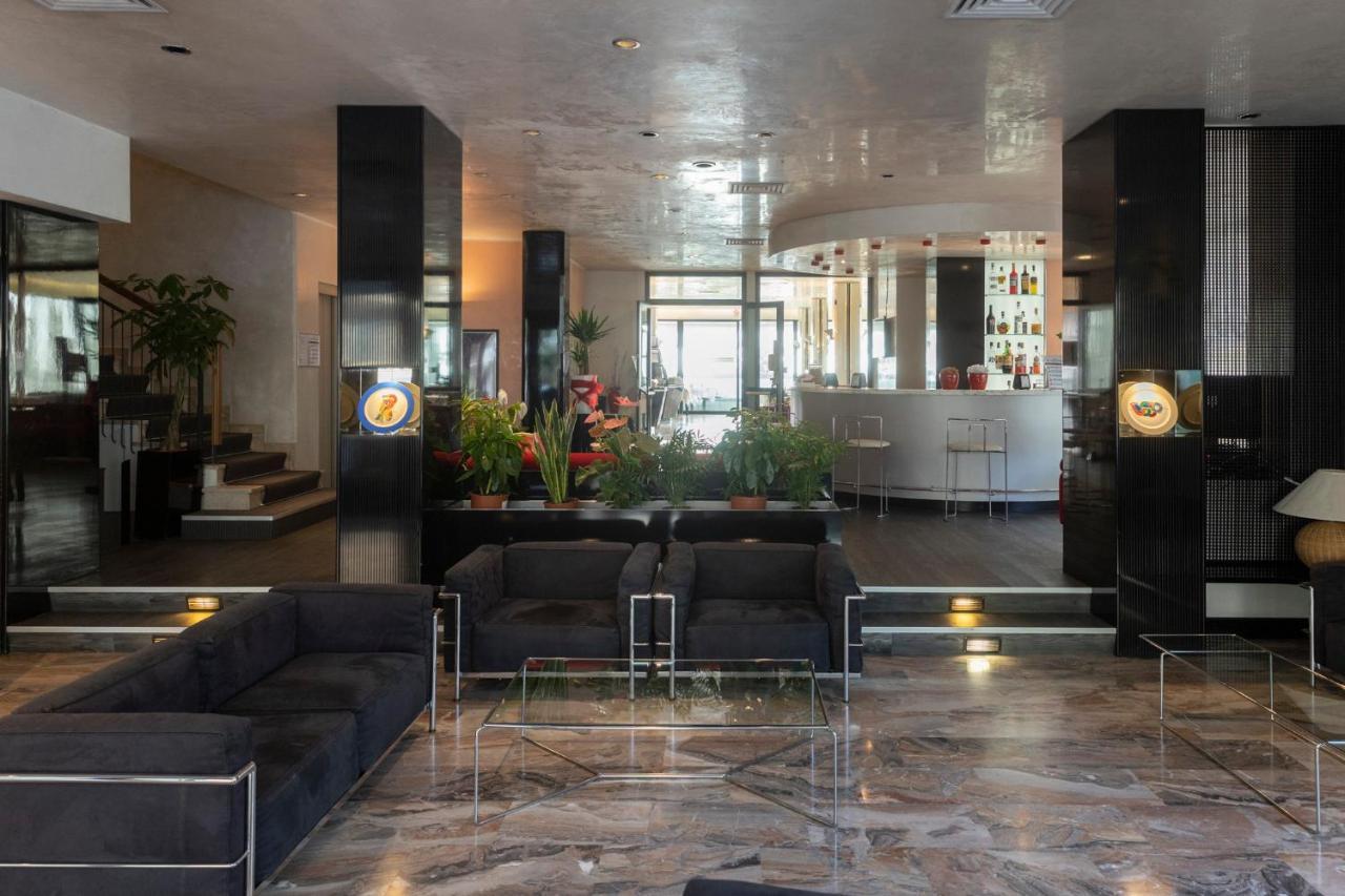 Hotel Derby Rimini Exteriör bild