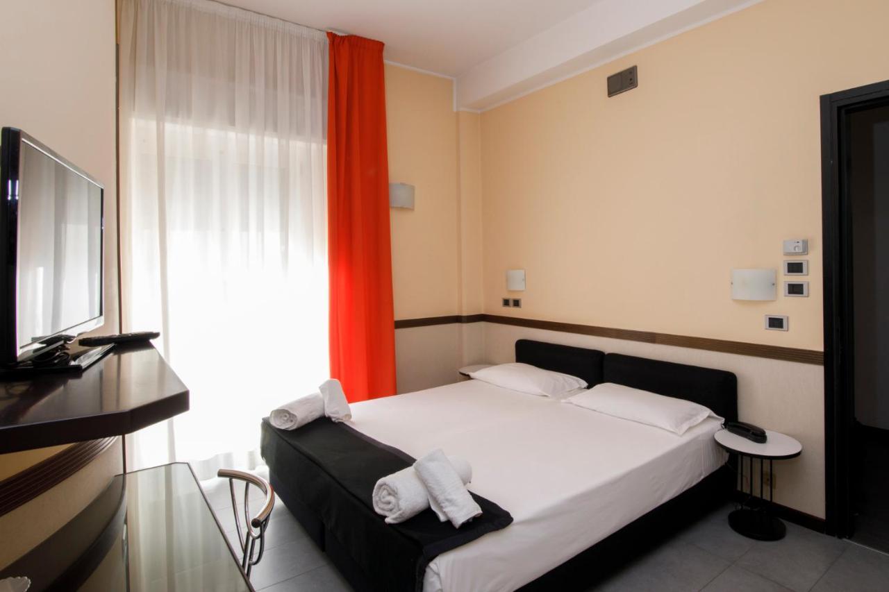 Hotel Derby Rimini Exteriör bild
