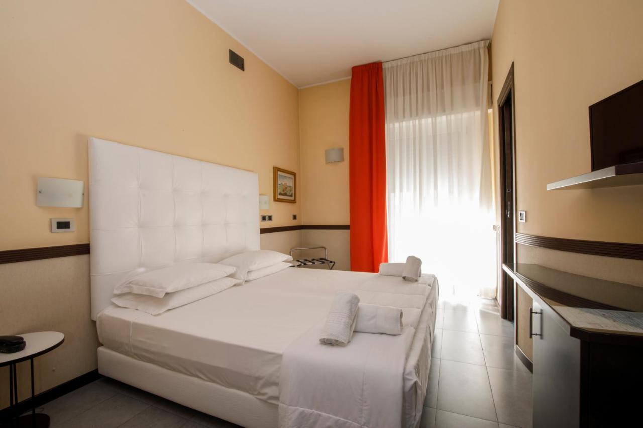 Hotel Derby Rimini Exteriör bild