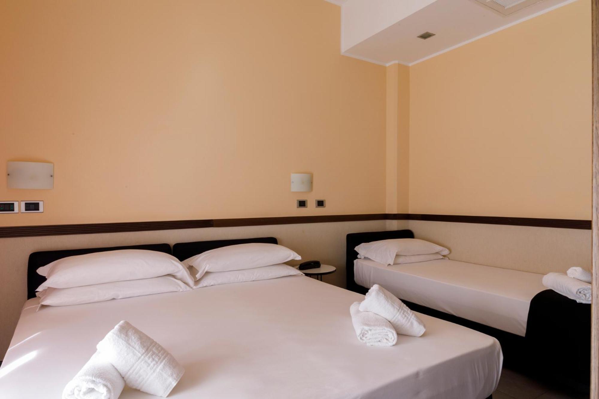 Hotel Derby Rimini Exteriör bild