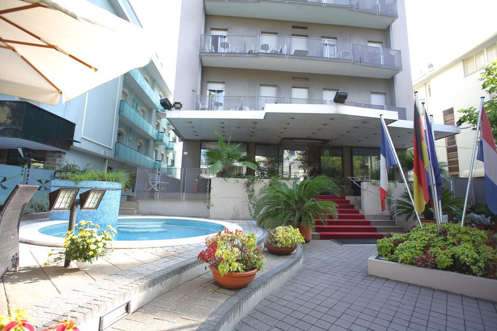 Hotel Derby Rimini Exteriör bild